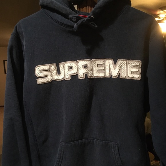 supreme hoodie poshmark